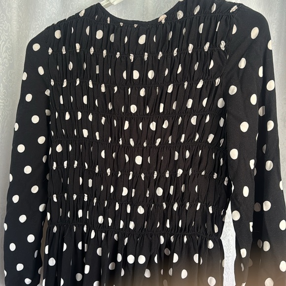 H&M DRESS SMOCKED POLKA DOT Sz:XS - Picture 4 of 10
